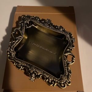 Taylor Swift “You left them all to me” ring tray.